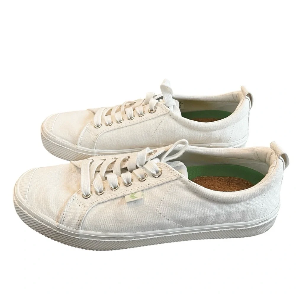 Cariuma OCA Men’s 9 Women’s 10.5 Off White Sneakers Laces Business Casual Low